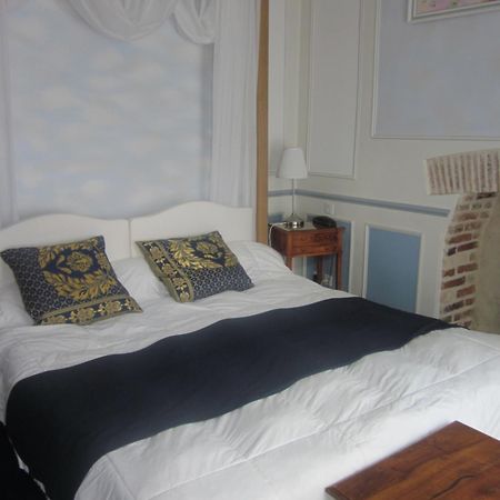 Hotel La Cognette A 25 Kilometres De Chateauroux Et 30 Kilometres De Bourges Issoudun Ngoại thất bức ảnh